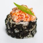 Опаленный ролл с тунцом
