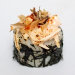 Опаленный ролл с сурими